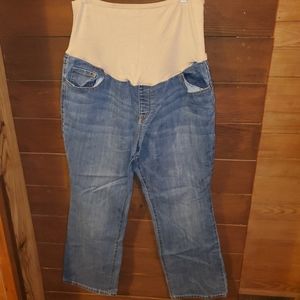 Old Navy 18 Short Maternity Jeans